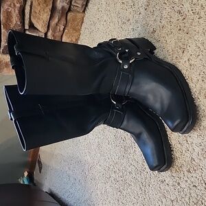 Frye Harness 12" Black Boot 8.5